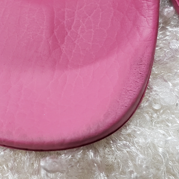 Gucci Fuschia Pool Slide - Picture 3 of 10